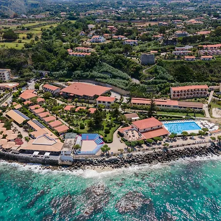 Villaggio Torre Ruffa 4*