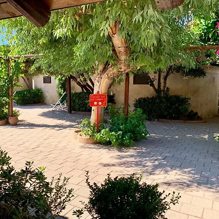 Hotel Villaggio Torre Ruffa 4*