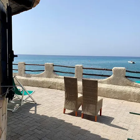 Villaggio Torre Ruffa Szálloda 4*