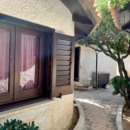 Villaggio Torre Ruffa 호텔