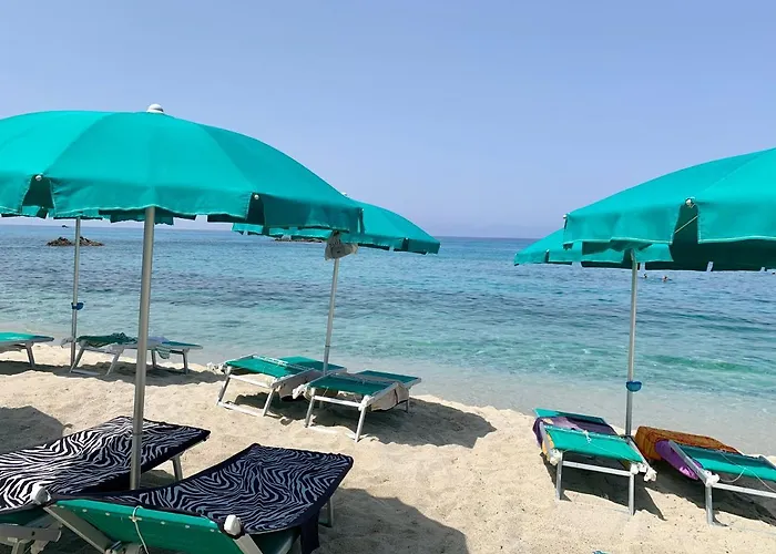 Hotel Villaggio Torre Ruffa 4*